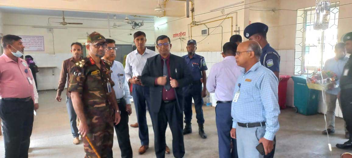 বৈষম্যবিরোধী ছাত্র আন্দোলনে আহতদের চিকিৎসা সেবা প্রদান ও অন্যান্য ছবি।