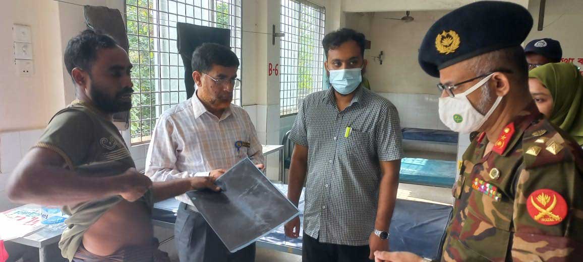 বৈষম্যবিরোধী ছাত্র আন্দোলনে আহতদের চিকিৎসা সেবা প্রদান ও অন্যান্য ছবি।